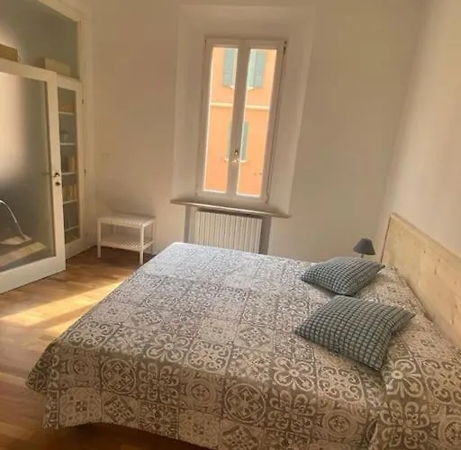 Mercante In Fiera Bo Con Posto Auto *