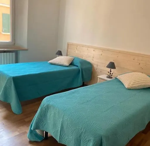 Mercante In Fiera Bo Con Posto Auto *