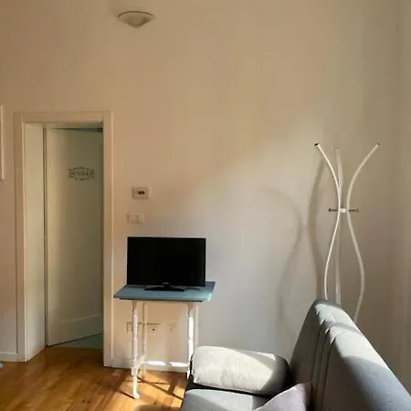 Apartment Mercante In Fiera Bo Con Posto Auto